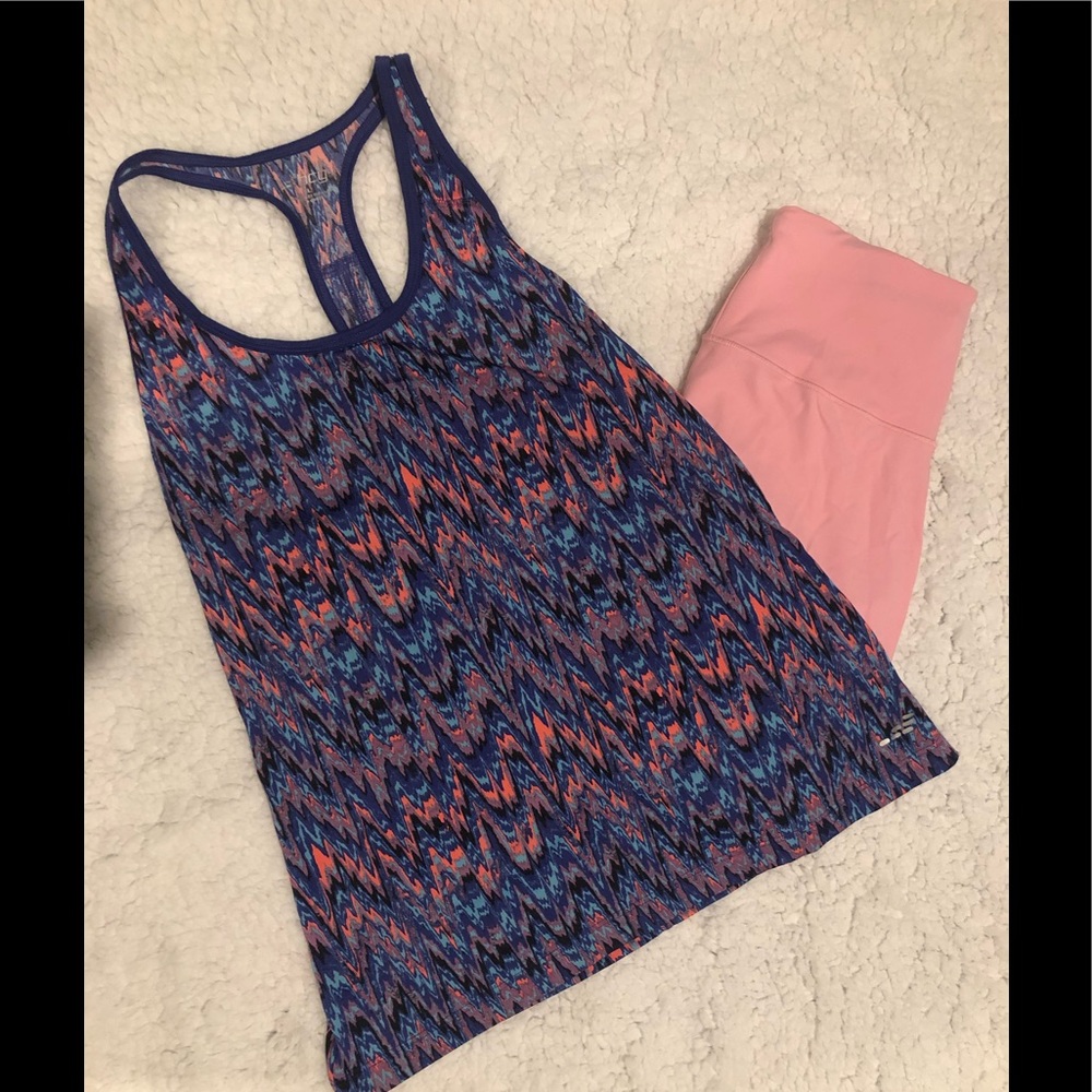 3 for $15 👠 BCG athletic razor back top 👠